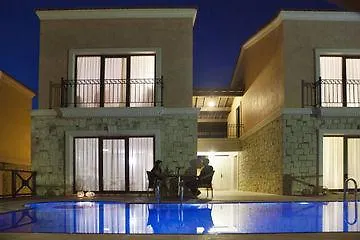 Kairaba Alaçatı Resort&spa 2*